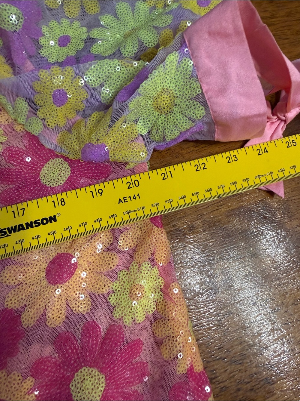 Queen of Sparkles Colorblock Daisy Sequin Dress Puff Sleeve Drop Waist Mini Med - Picture 4 of 10